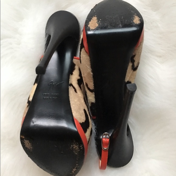 Authentic Giuseppe heels size 39 run small - Picture 2 of 3